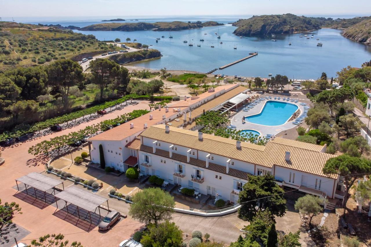 Hotel Calina 카다케스 외부 사진