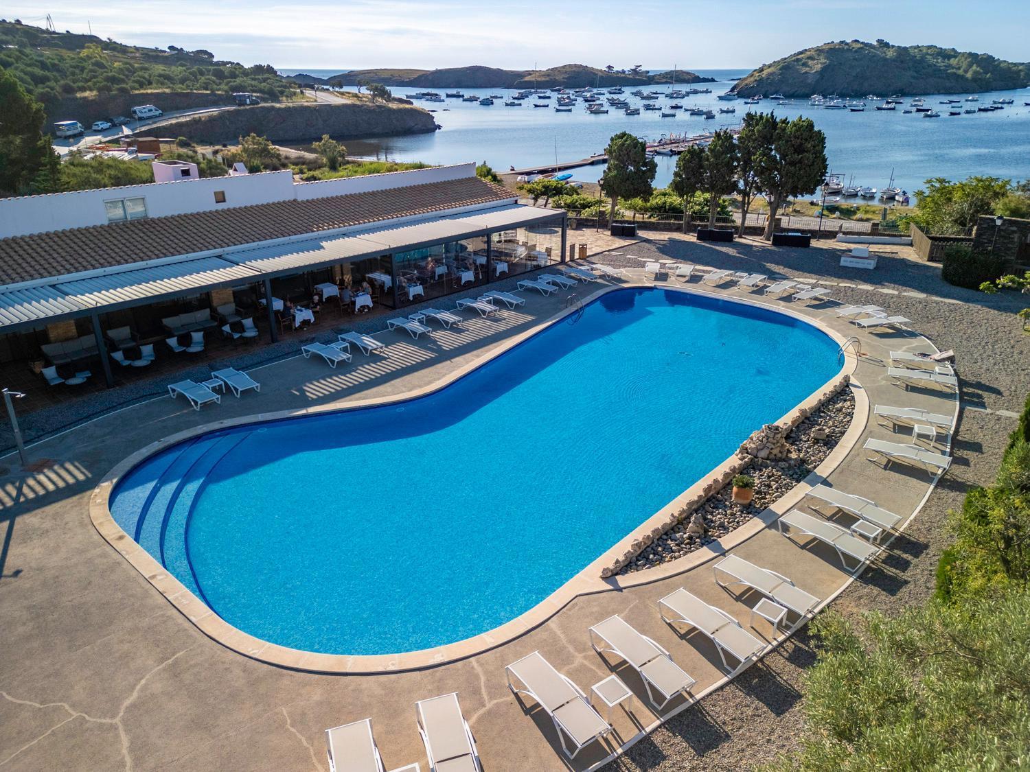 Hotel Calina 카다케스 외부 사진